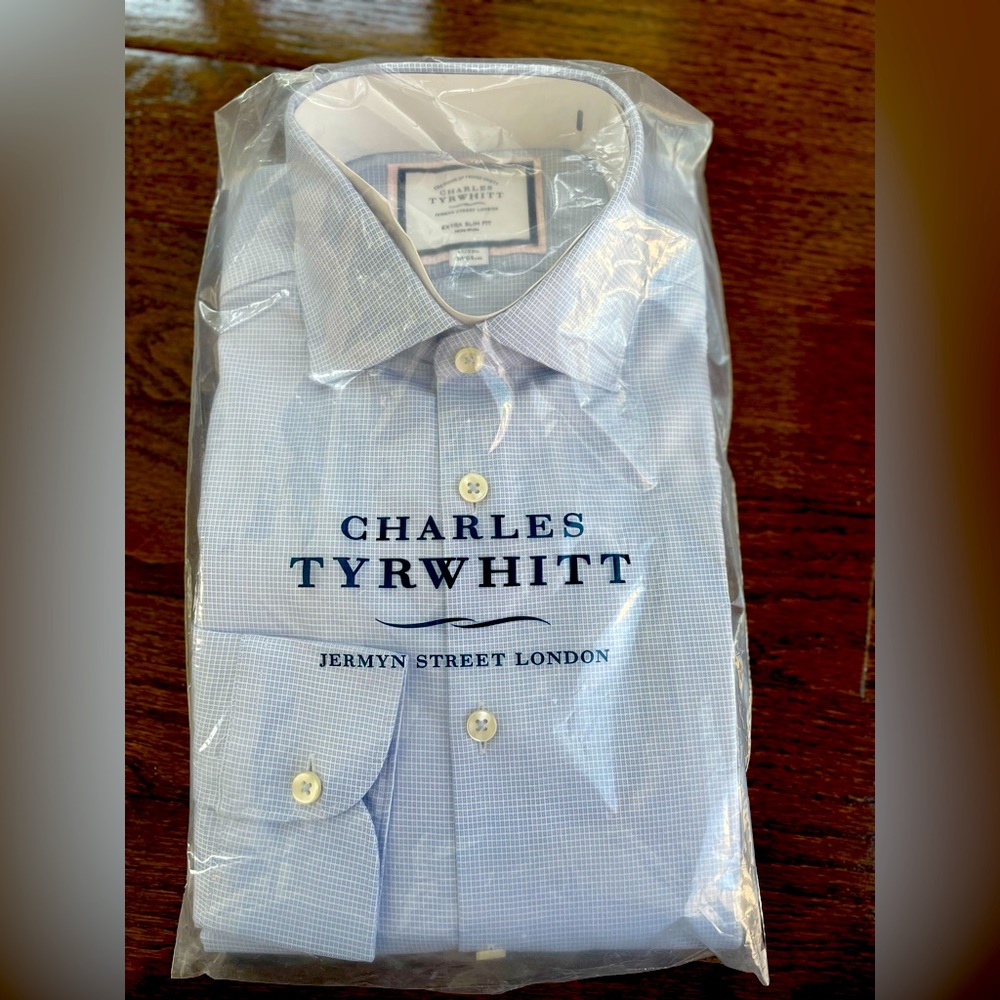 NWT Charles Tyrwhitt dress shirt, size 15/33 inches